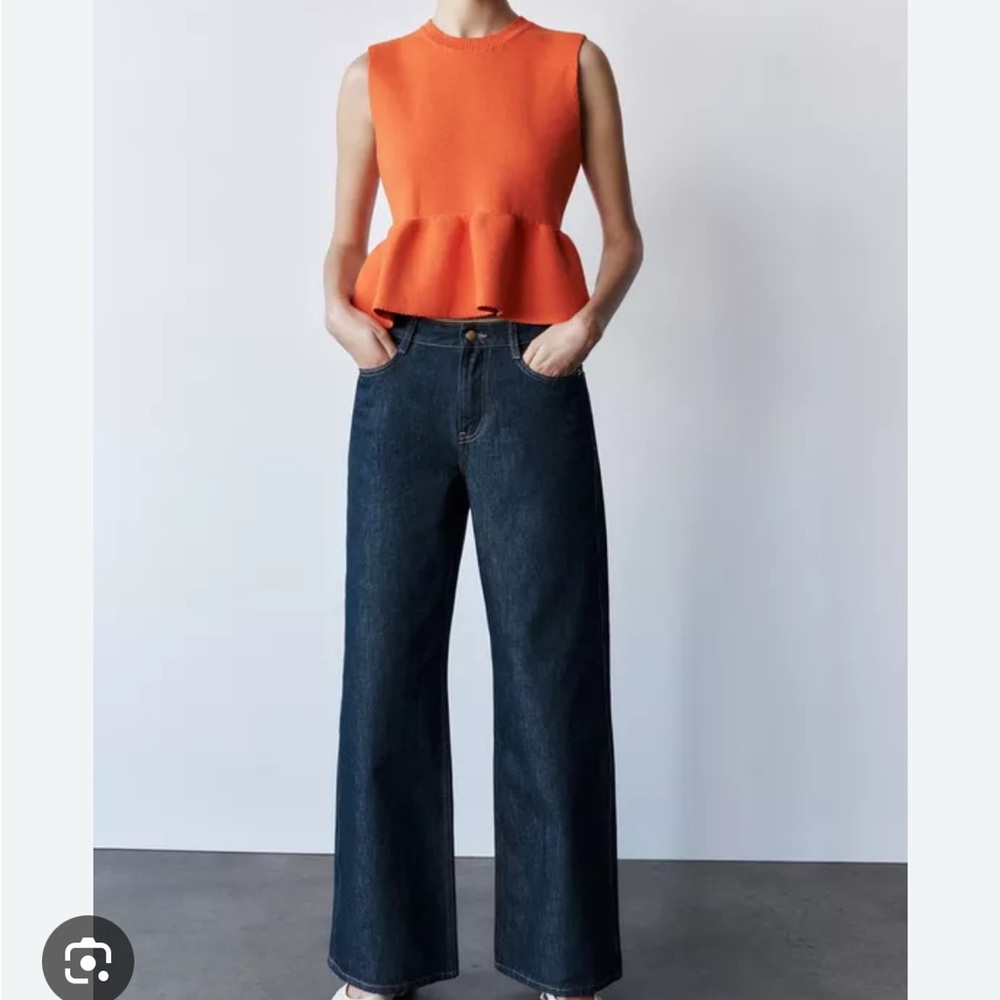 NWOT Zara Orange Peplum knit top 
small